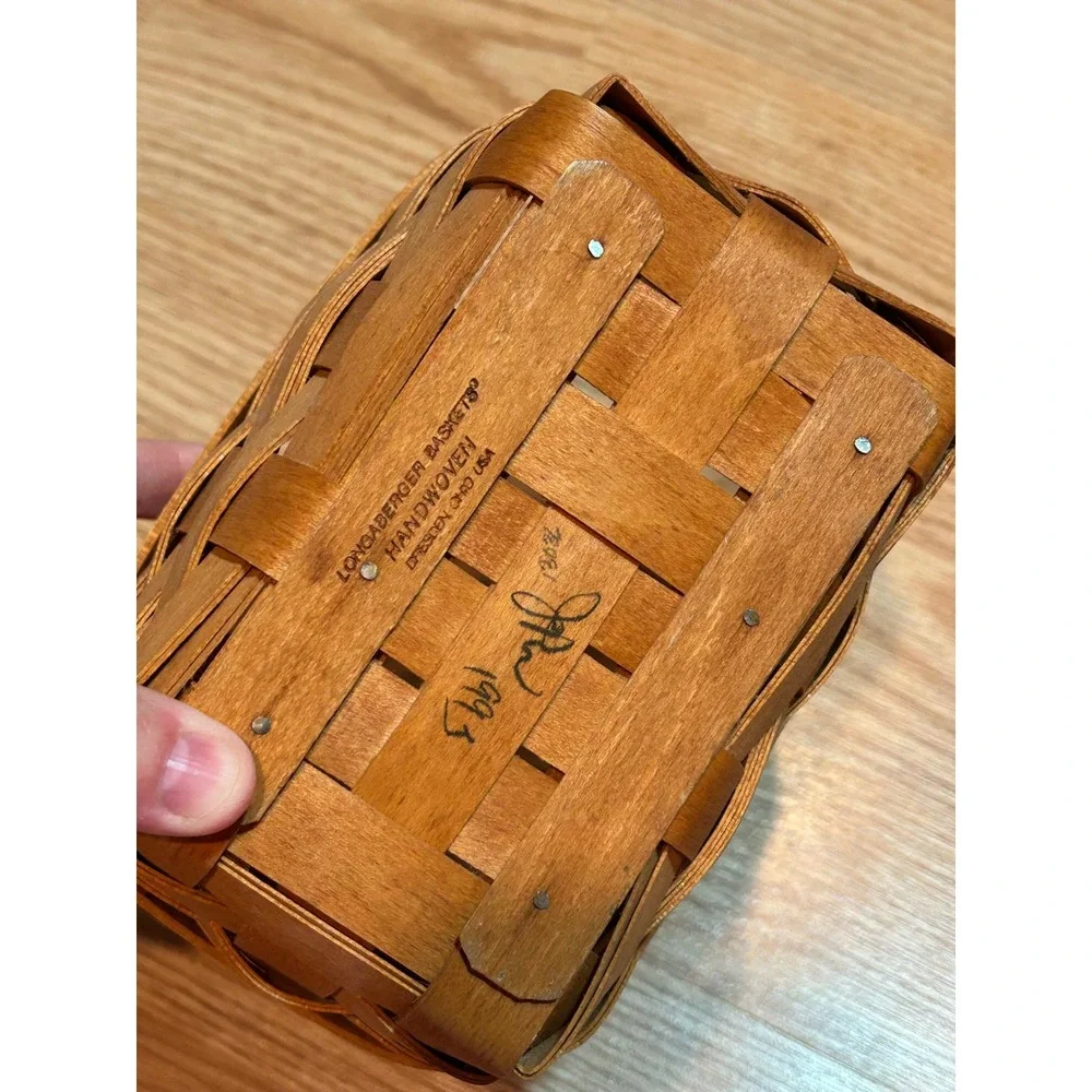 Longaberger 1993 Handwoven Rectangular Basket with Leather Handles Dresden Ohio‎